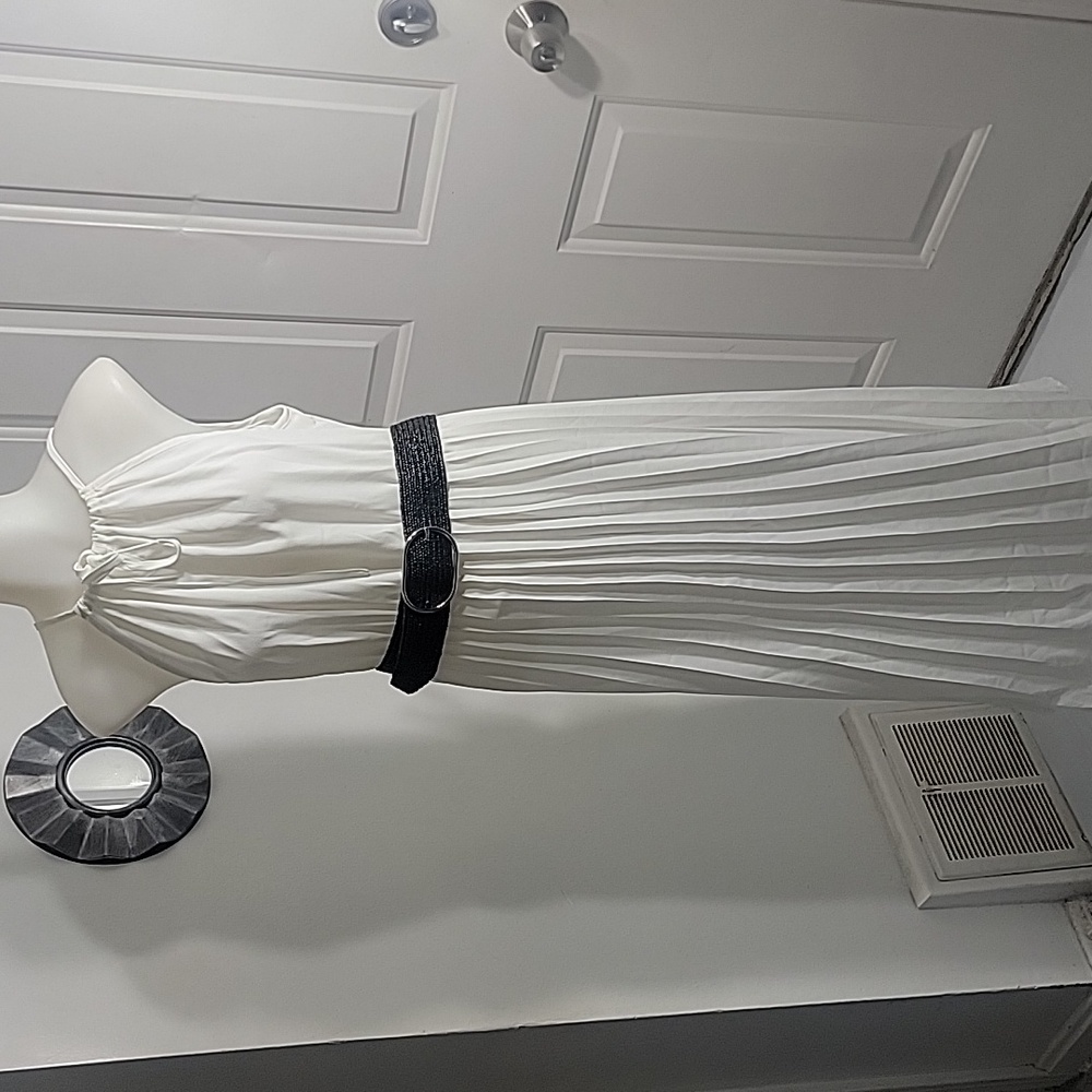 White Halter Drawstring Keyhole with Belt Sleeveless Pleated Dress Size XL